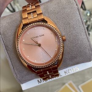 NWT Michael Kors Rose Gold Watch Bling